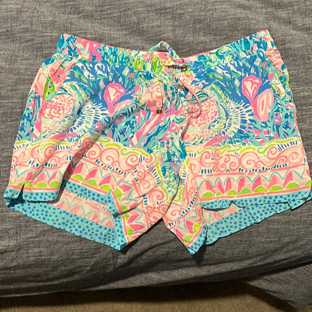 NWOT drawstring waist shorts